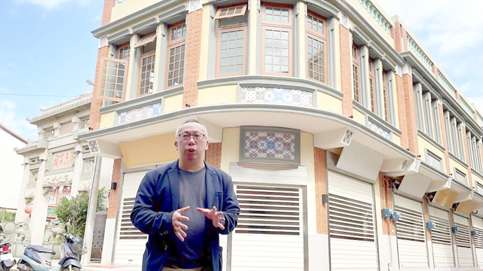 李俊凱以閩南傳統建築思考設計作品。（金門大學提供）