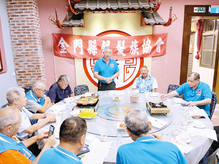 王添泉理事長期待未來與成員們共同打拚，讓協會發展得更好。（高凡淳攝）