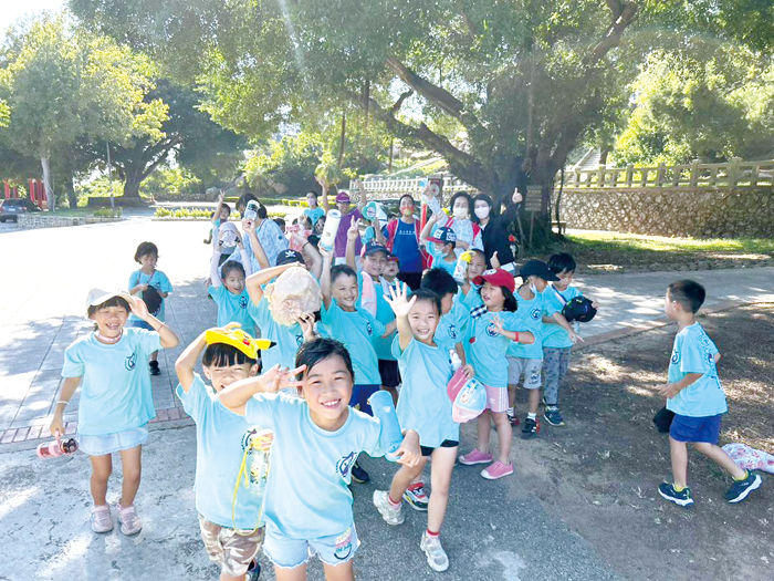 古城國小為提升學生體適能,辦理「拒菸拒毒為健康」健走活動。(古城國小提供)