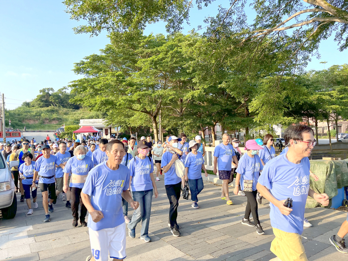 今年路跑活動吸引近三百人參加。(高凡淳攝)