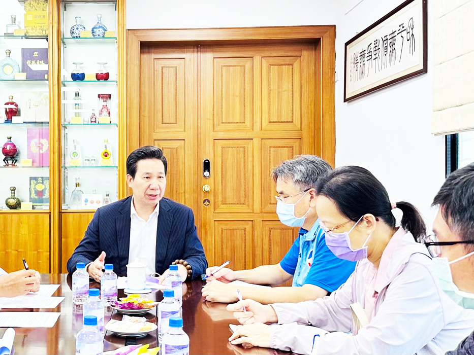 縣長陳福海指示環保局擬定「自掃門前雪」環境整潔計畫,動員「全島大清除」,做好整潔維護,為金門重建一個「整潔的金門」。(環保局提供)