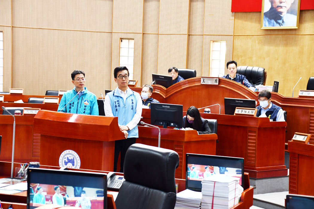 金門縣議長洪允典昨主持議會定期會第九會次議程。（楊水詠攝）