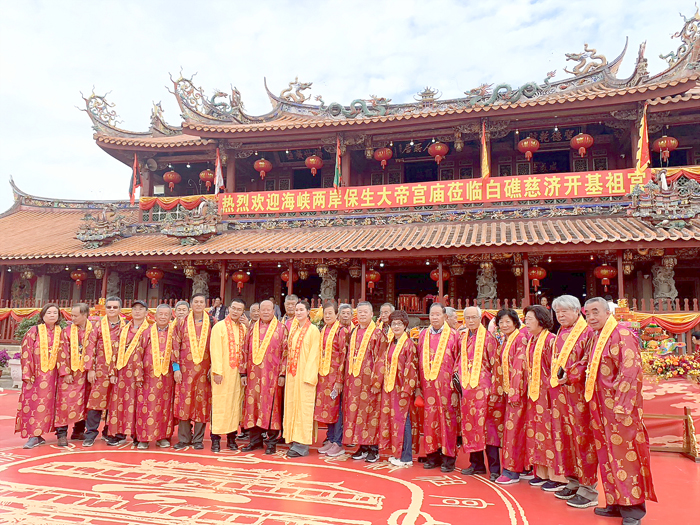 烈嶼保生大帝廟管委會主委洪成發率團參加漳州白礁慈濟開基祖宮慶典。(烈嶼保生大帝廟管委會提供)
