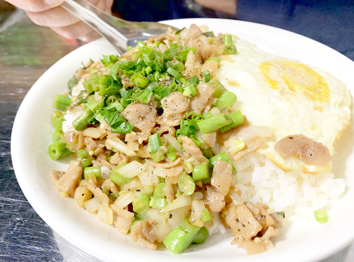 打拋豬肉飯。(武妹異國料理小館提供)