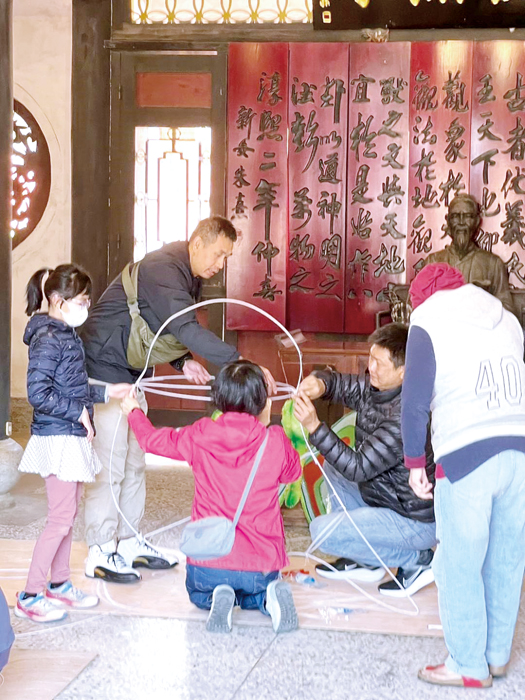 文化局辦理花燈研習活動。
(李增汪攝)