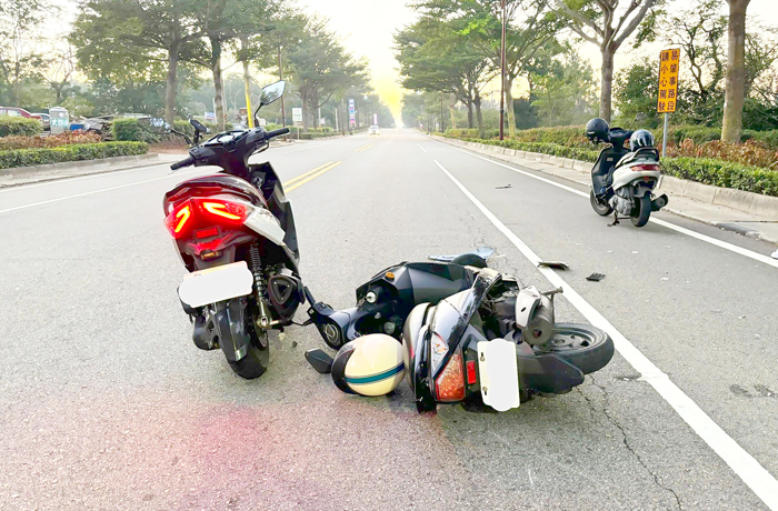金湖鎮伯玉路4段發生一起交通事故,初步排除酒後駕車的行為。(金湖分局提供)