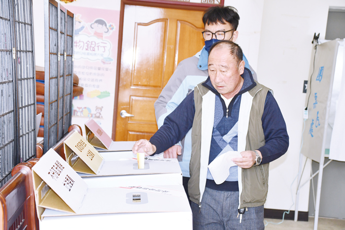 金沙鎮選區的正副總統暨立委選舉投票情形。（楊水詠攝）