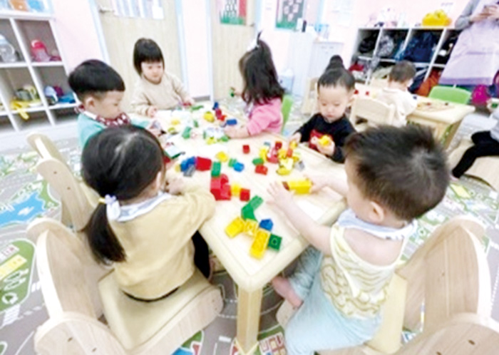 縣府推動婦幼福利致力營造友善優質的幼托環境,落實多元連續服務。(社會處提供)