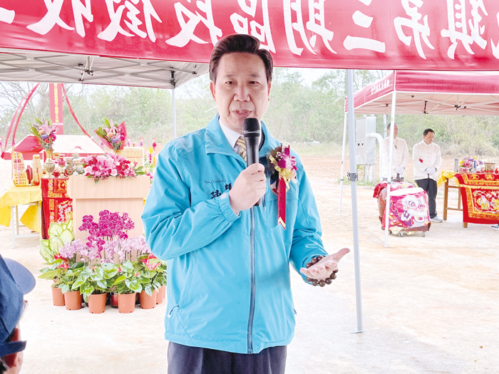 陳福海縣長感謝各方的支持,本開發案經過多年努力,邁入實質開發階段,期盼工程如質如期完成。(高凡淳攝)