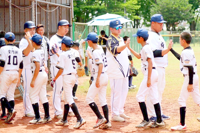 中正國小棒球隊赴台參加國小棒球聯賽軟式組，連兩年打進全國十六強。（中正國小提供）