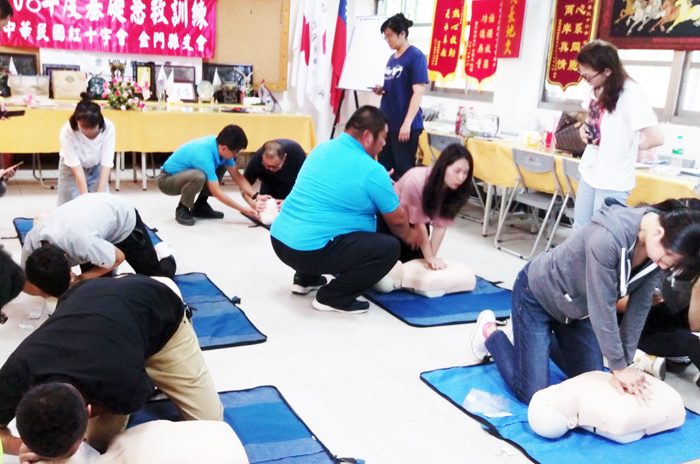 金門縣紅十字會開辦「急救員」訓練班，歡迎報名參加。（金門紅十字會提供）