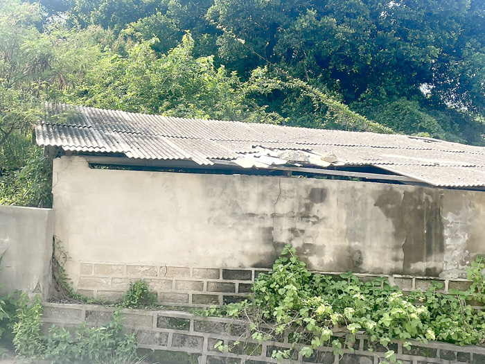 中央補助石綿建材廢棄物清理。(環保局提供)