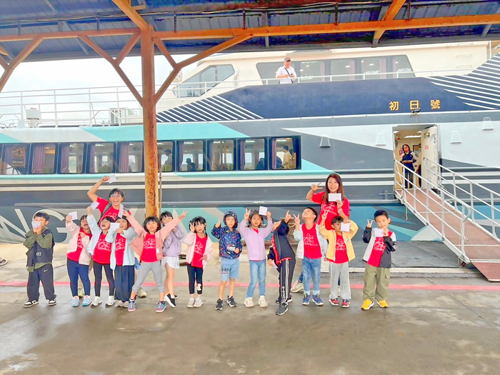 述美幼兒園大班展開二天一夜金門環島畢業之旅，為童年留下難忘的回憶。幼生喜悅與收穫溢於言表，希望有機會再出行。（述美國小提供）