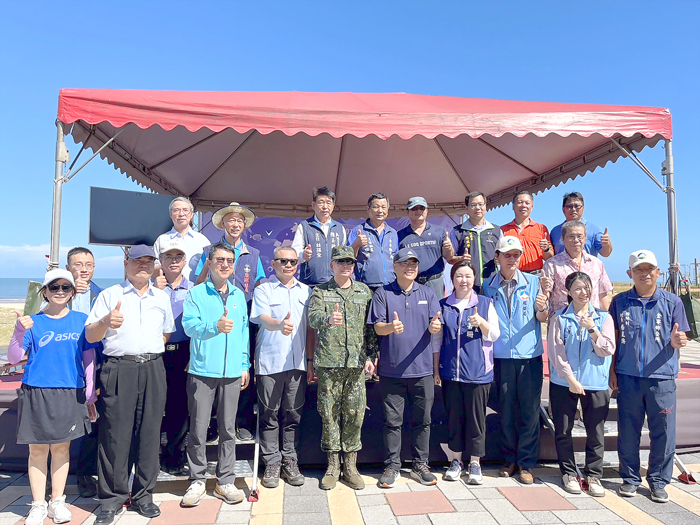 2024國家海洋日「海好有你 海廢不浪廢」活動，參與來賓合影留念。（高凡淳攝）