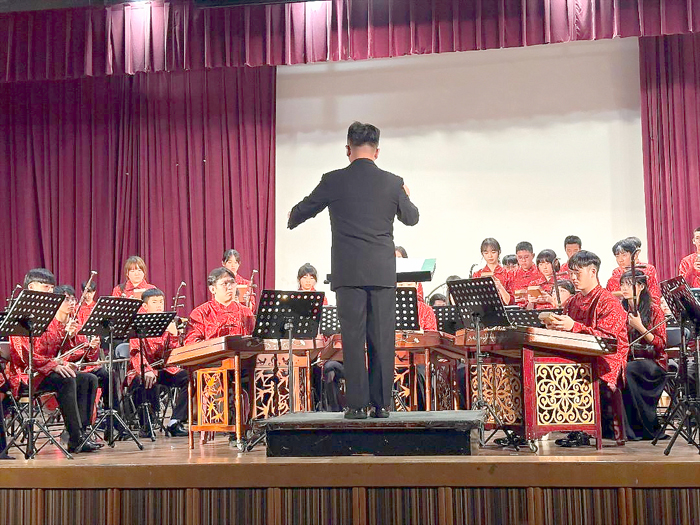 金門國樂團7月26日將於台北國家音樂廳演出,昨日晚間特別舉辦金門場行前音樂會。(李增汪攝)