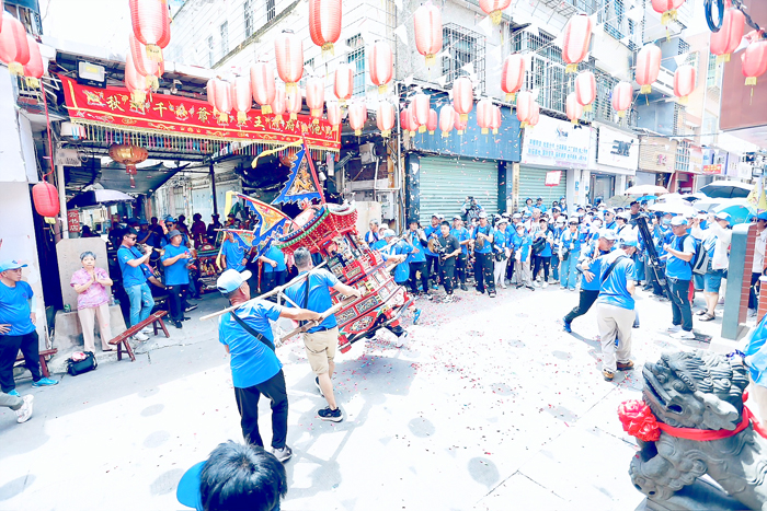金城鎮東門代天府前往大陸廈門馬巷元威殿及安溪清水岩進行進香交流活動。（東門里辦公室提供）