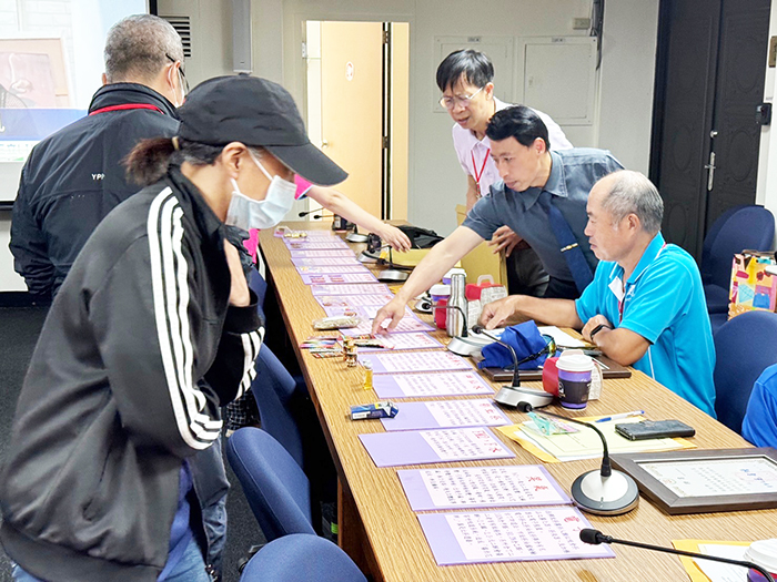 福建更生保護會辦理第11屆更生輔導員聘任典禮暨「新興毒品辨識暨藥癮者訪視技巧」教育訓練，邀請台北大學謝文智老師蒞金分享，期藉以提升更生輔導員的專業辨識知能，在幫助服務對象時有更多專業工具和知識。
（福建更生保護會提供）