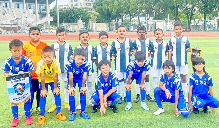 金湖國小組織10歲組與金門FC組織10歲組與12歲組共3隊赴大陸泉州市參加「成功杯」青少年足球邀請賽,表現優異,榮獲冠軍、亞軍與殿軍。(金門縣足球協會提供)