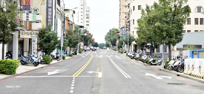 縣府規劃民生路中興路口實施車道分流。(觀光處提供)