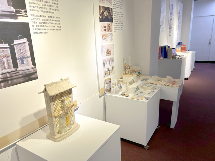文化局二樓睿觀廳展出本屆精彩作品。(許加泰攝)