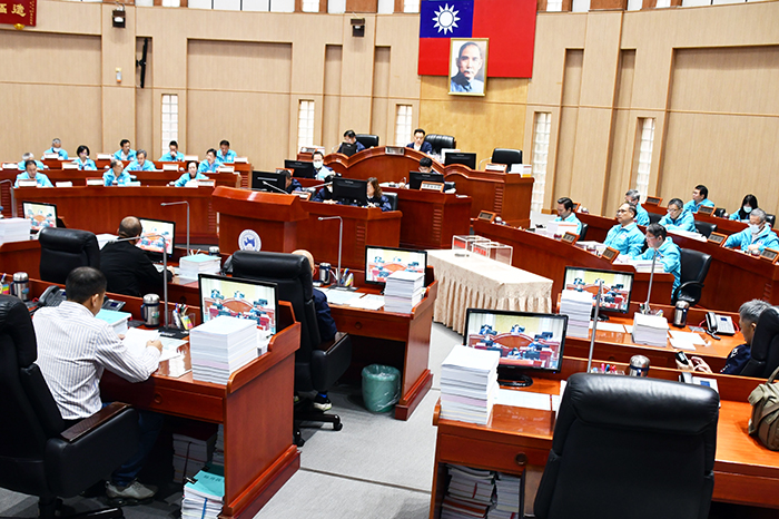 金門縣議會第八屆第四次定期會昨開議，由議長洪允典主持會議。
（楊水詠攝）
