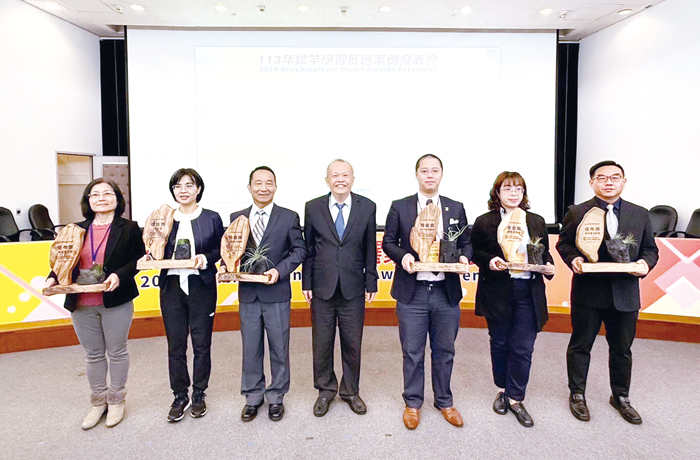 行政院「113年度標竿學習案例甄選案例」表揚暨案例分享活動中，金門縣消防局以「優化太武山搜救效能」專案榮獲地方機關佳作。（消防局提供）