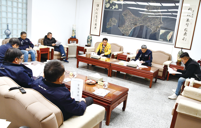 金門縣議長洪允典昨主持議會第八屆程序委員會第十九次會議。（楊水詠攝）