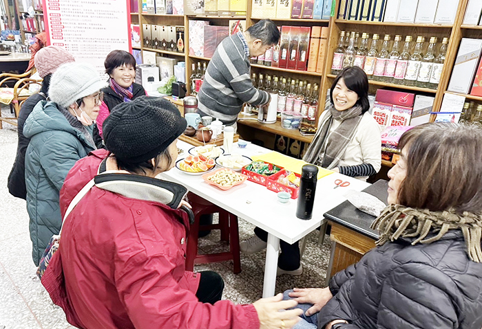 二○二四年度「元泰杯」兩岸茶通擂臺賽金門場預賽昨登場。(觀光業從業人員協會提供)