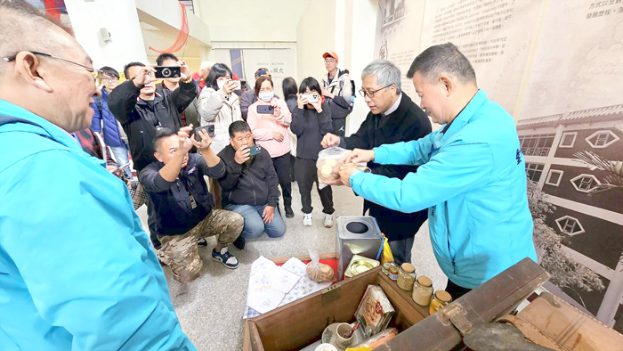 「開枝散葉：金門的移動之民」文化平權行動博物館推廣活動獲熱烈迴響。（國立臺灣師範大學海外華人研究中心提供）