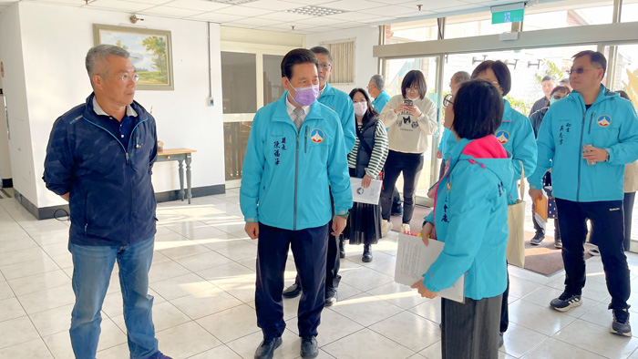縣長陳福海邀集相關單位討論警光會館閒置空間規劃。(陳麗妤攝)