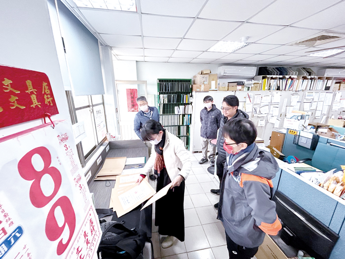 自學進修國中小學力鑑定考試昨天登場。（教育處提供）