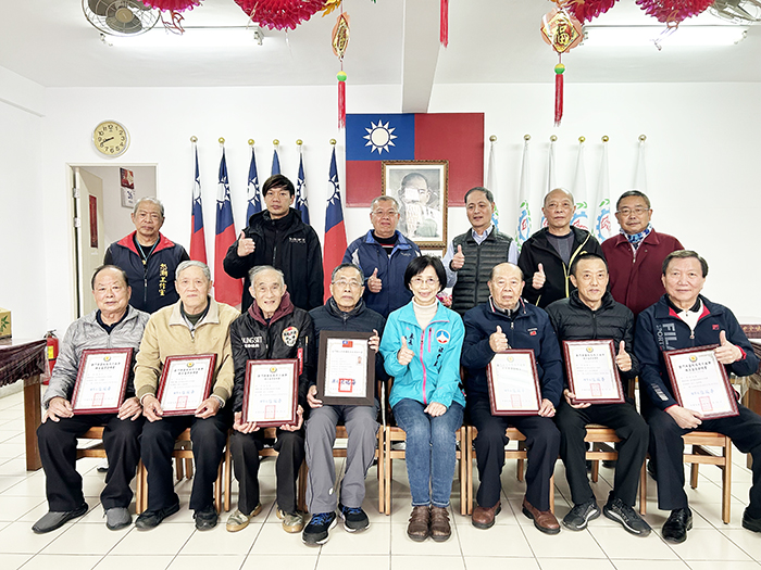 金城張氏宗親會舉行理監事授證典禮。(許加泰攝)