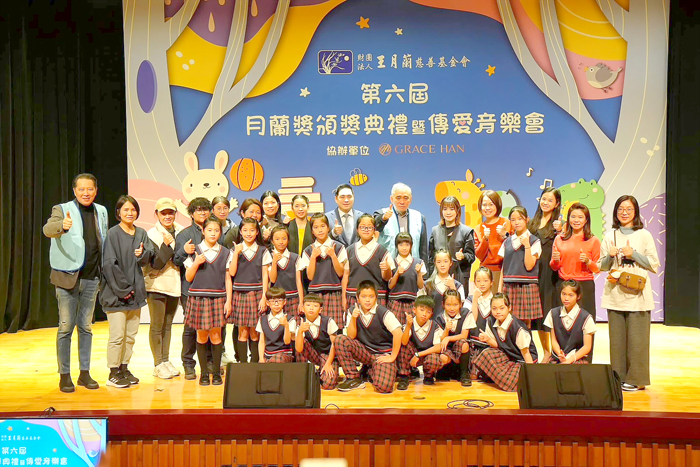 財團法人王月蘭慈善基金會邀請直笛隊公益演出。(卓環國小提供)