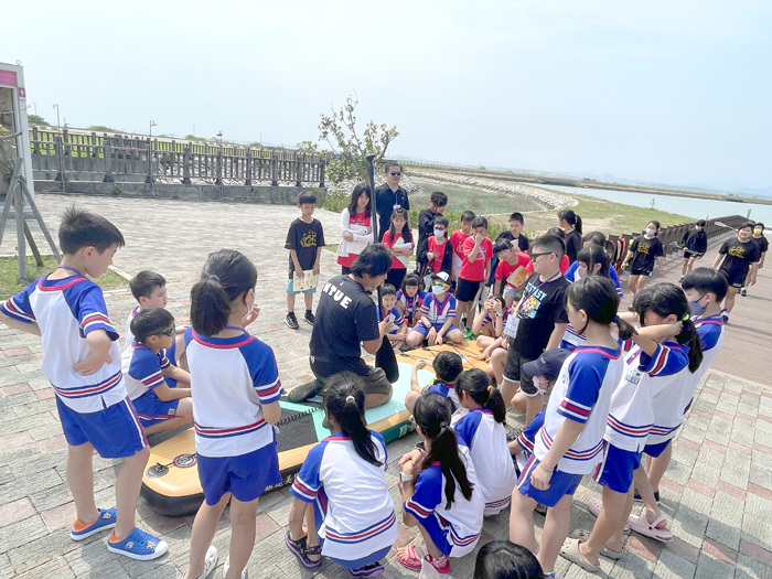 臺北市健康國小與述美國小展開一場特別的「城市與鄉村」學習篇章，為兩校參與的學童們留下屬於自己的美好學習回憶。（述美國小提供）
