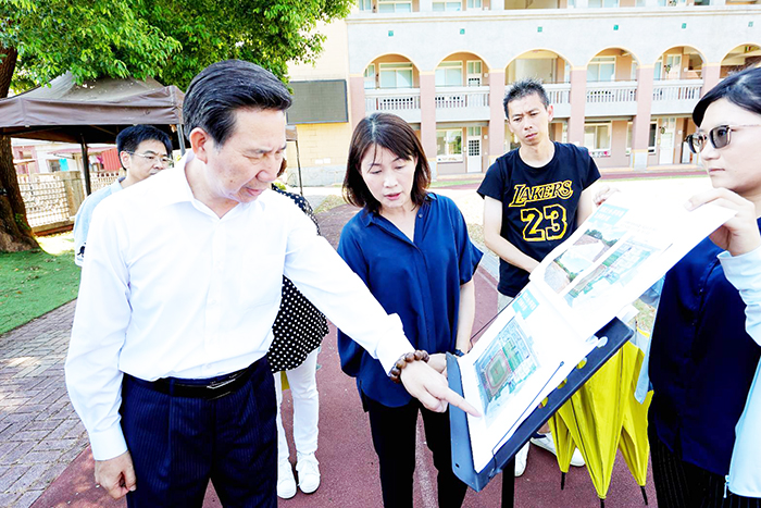 縣長陳福海多次到各校視察。(資料照片/薛子軒攝)