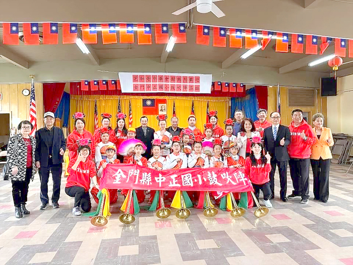 中正國小鼓吹陣芝加哥加碼演出。(中正國小提供)