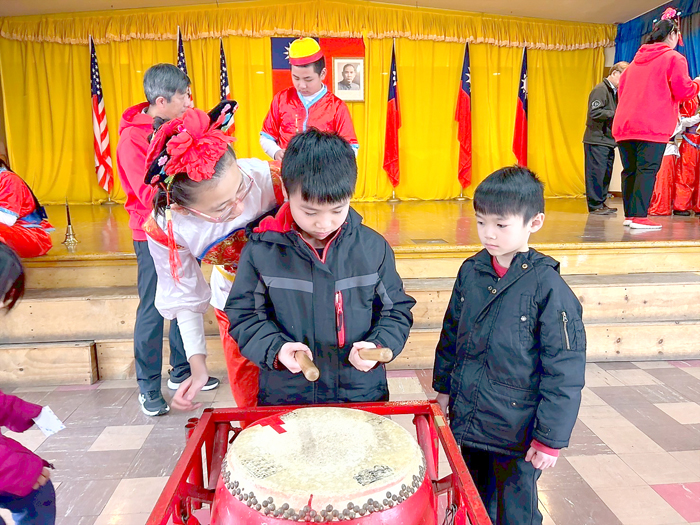 中正國小鼓吹陣芝加哥加碼演出。(中正國小提供)