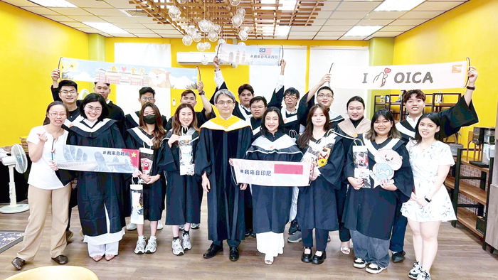 金門大學為應屆境外畢業生舉辦送別活動。(金大提供)