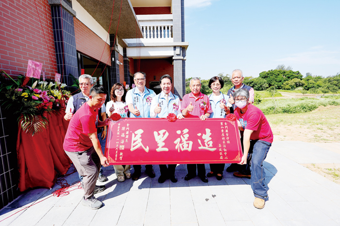 金沙鎮碧山東店社區活動中心昨日上午舉行落成啟用典禮。(薛子軒攝)