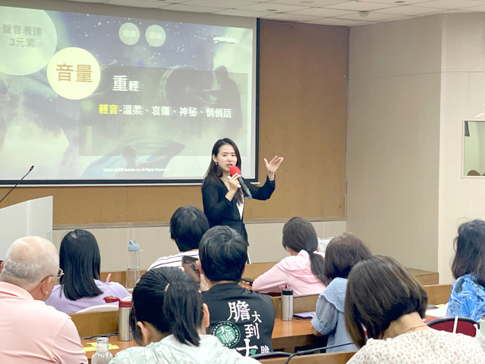 聲音表達基礎訓練與主持人專業訓練圓滿落幕。(文化局提供)