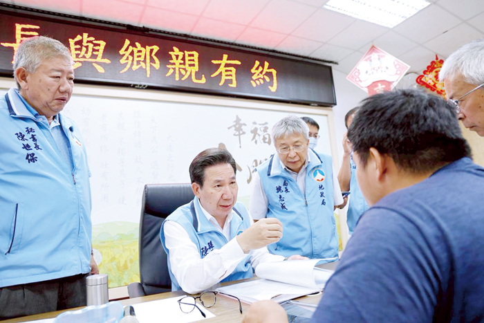 縣府辦理六月份與鄉親有約。(薛子軒攝)