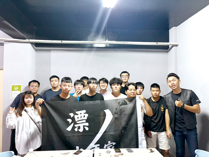 楊皓傑盼「漂丿少年家」能成為漂泊孩子的「靠岸的所在」。(呂肇中攝)