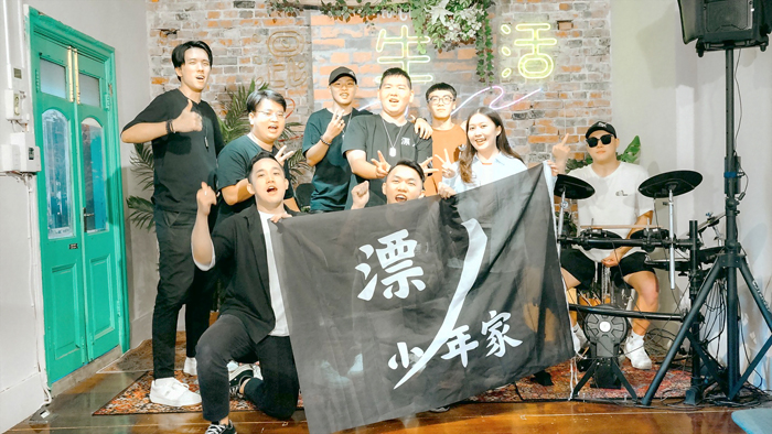離島少年環島行動,由理事長楊皓傑親自帶領來自離島的青少年踏上為期11天的環島之旅。(社團法人臺灣漂泊少年靠岸協會提供)