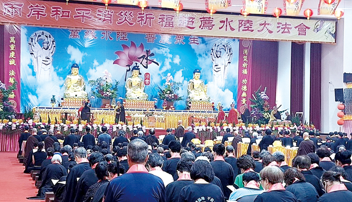 內壇第二天佛事。（蔡麗玉攝）