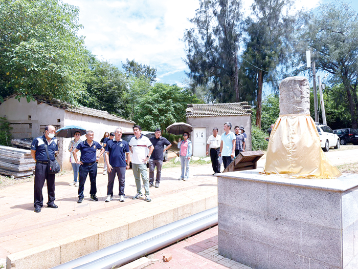 金沙鎮民代表會下鄉勘察金沙一、二橋周邊雜草、頹屋及洋山（九女山）風獅爺周邊環境。（金沙鎮公所、金沙鎮民代表會提供）