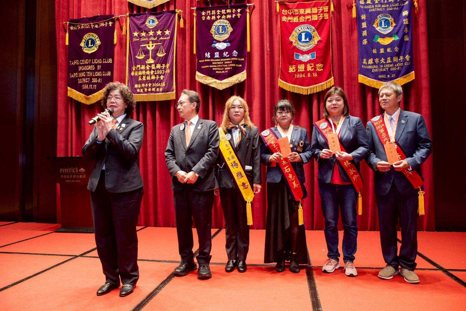 金門、木蘭、金龍三支獅子會辦聯合授證。（陳麗妤攝）