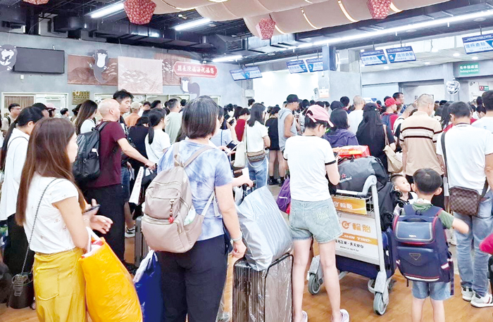 迎接大陸「十一長假」，縣府期待延續暑假旅遊熱潮，有更多遊客跨海來到。（李金生攝）
