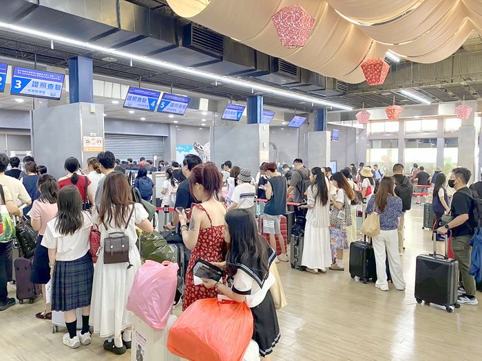 大陸十一假期期間，與一水之隔的金門成為福建省居民旅遊的焦點，強勁展現金廈泉「一日旅遊圈」的交流熱度。（觀光處提供）