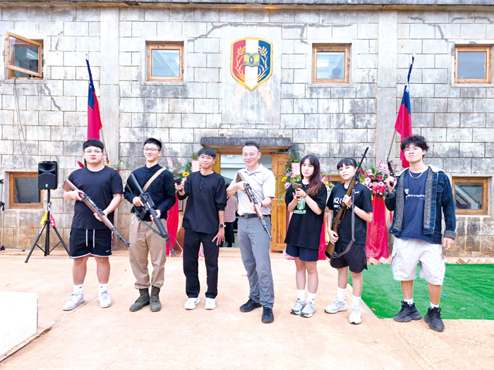 賈村戰技體驗場開幕。(許峻魁攝)