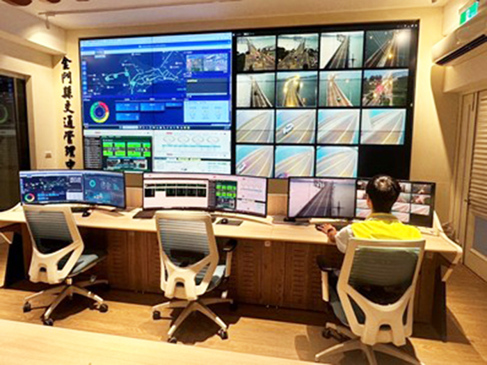 金門縣政府以智慧科技翻轉離島交通,榮獲交通部「2025智慧運輸應用獎」肯定,讓金門在永續交通治理上再創新里程碑。(縣府提供)